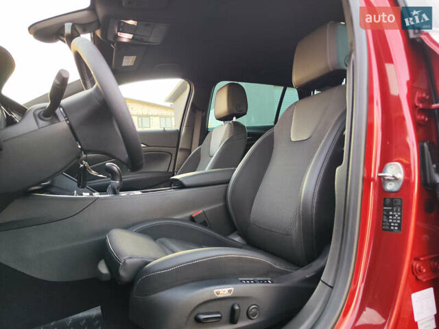 Красный Опель Инсигния, объемом двигателя 2 л и пробегом 165 тыс. км за 16999 $, фото 23 на Automoto.ua