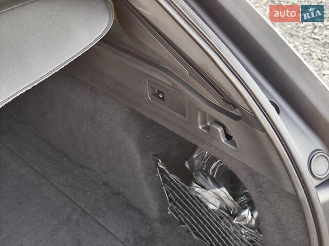 Красный Опель Инсигния, объемом двигателя 2 л и пробегом 165 тыс. км за 16999 $, фото 55 на Automoto.ua