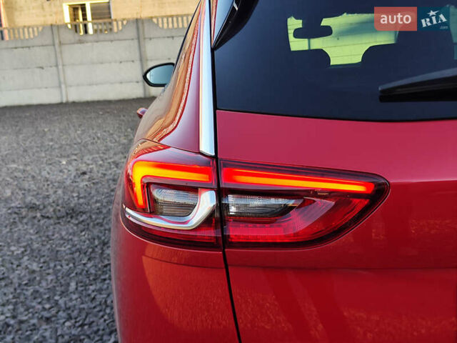 Красный Опель Инсигния, объемом двигателя 2 л и пробегом 165 тыс. км за 16999 $, фото 16 на Automoto.ua