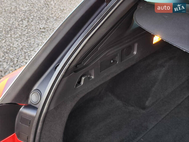 Красный Опель Инсигния, объемом двигателя 2 л и пробегом 165 тыс. км за 16999 $, фото 54 на Automoto.ua