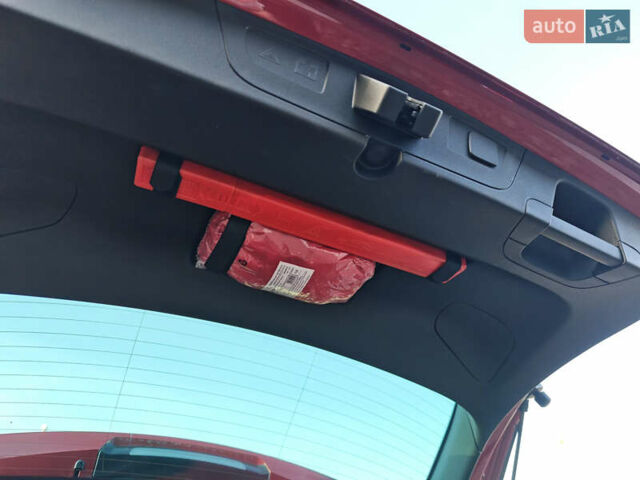 Красный Опель Инсигния, объемом двигателя 2 л и пробегом 164 тыс. км за 16999 $, фото 47 на Automoto.ua