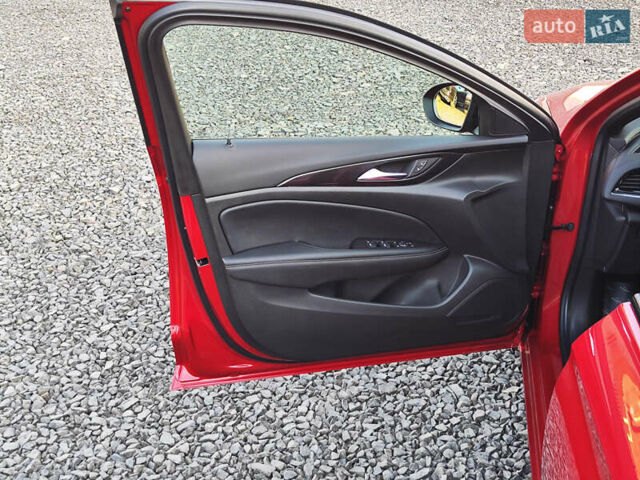 Красный Опель Инсигния, объемом двигателя 2 л и пробегом 165 тыс. км за 16999 $, фото 20 на Automoto.ua