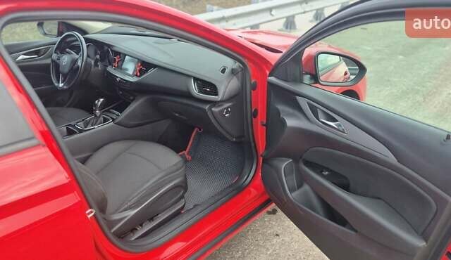 Красный Опель Инсигния, объемом двигателя 1.6 л и пробегом 130 тыс. км за 13999 $, фото 19 на Automoto.ua