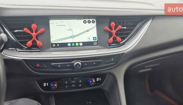 Красный Опель Инсигния, объемом двигателя 1.6 л и пробегом 130 тыс. км за 13999 $, фото 37 на Automoto.ua