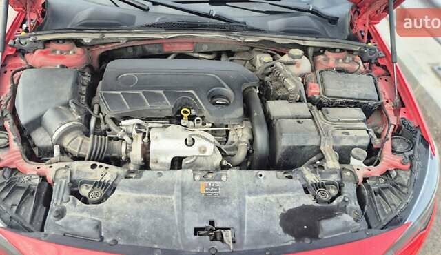 Красный Опель Инсигния, объемом двигателя 1.6 л и пробегом 130 тыс. км за 13999 $, фото 12 на Automoto.ua