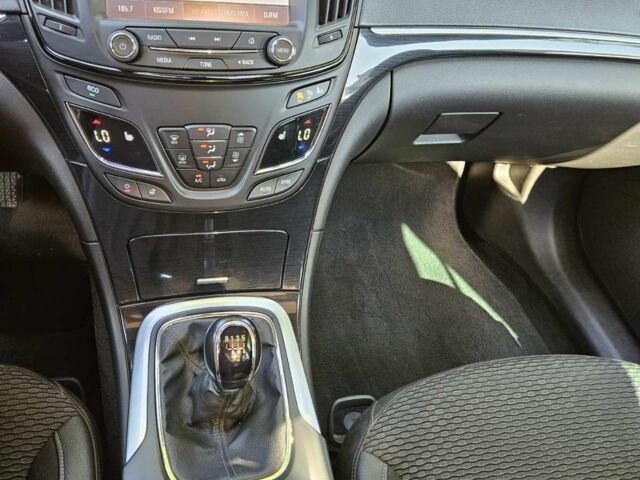 Опель Инсигния, объемом двигателя 0 л и пробегом 280 тыс. км за 9999 $, фото 12 на Automoto.ua