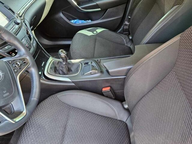 Опель Инсигния, объемом двигателя 0 л и пробегом 280 тыс. км за 9999 $, фото 14 на Automoto.ua