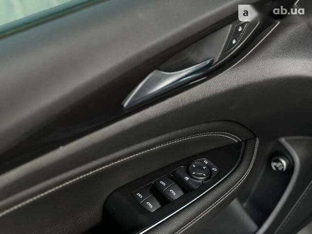 Опель Інсігнія, об'ємом двигуна 2 л та пробігом 188 тис. км за 18500 $, фото 9 на Automoto.ua