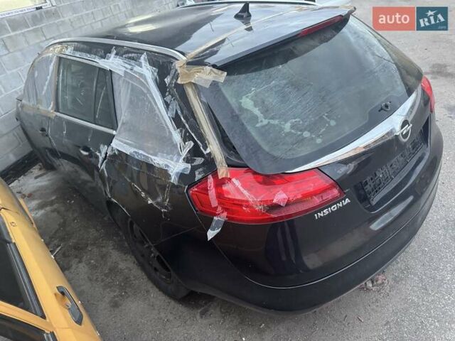 Опель Інсігнія 2010 у Белой Церкве на Automoto.ua Опель Інсігнія, об'ємом двигуна 2 л та пробігом 300 тис. км за 1999 $, фото 2 на Automoto.ua