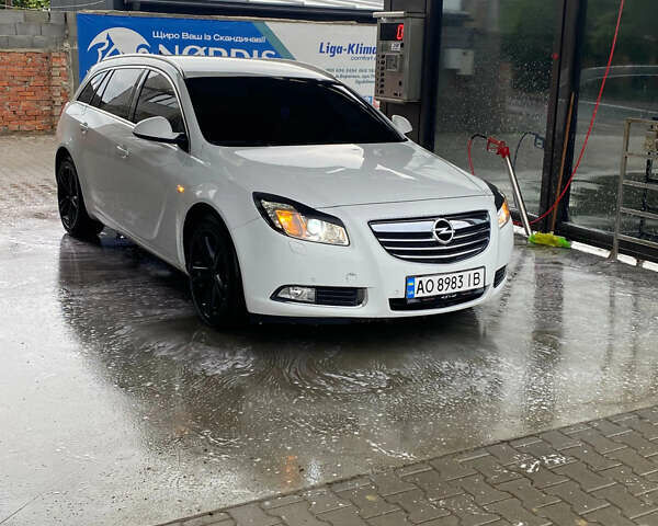 Опель Інсігнія, об'ємом двигуна 2 л та пробігом 155 тис. км за 6200 $, фото 7 на Automoto.ua