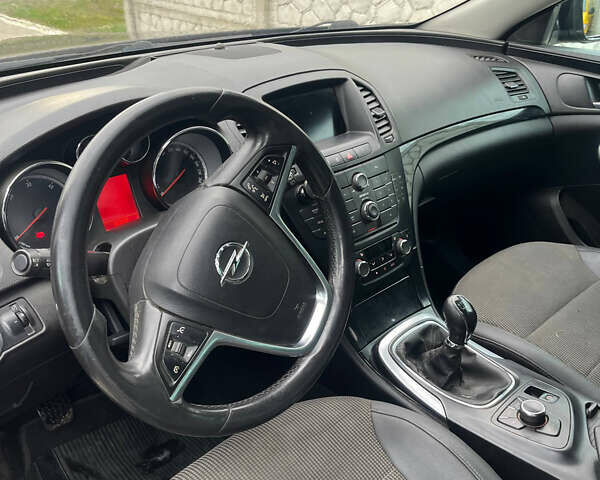 Опель Інсігнія, об'ємом двигуна 2 л та пробігом 330 тис. км за 5300 $, фото 5 на Automoto.ua