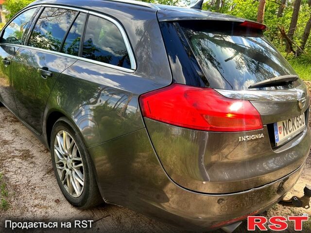 Опель Инсигния, объемом двигателя 2 л и пробегом 330 тыс. км за 4000 $, фото 3 на Automoto.ua