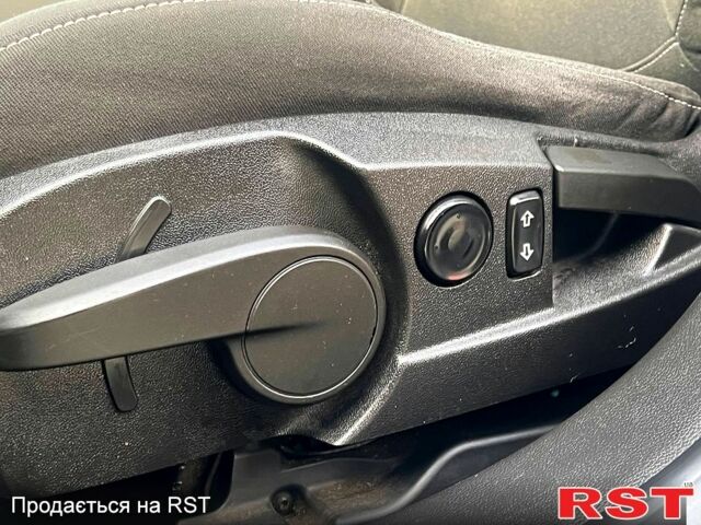 Опель Инсигния, объемом двигателя 2 л и пробегом 264 тыс. км за 6499 $, фото 2 на Automoto.ua