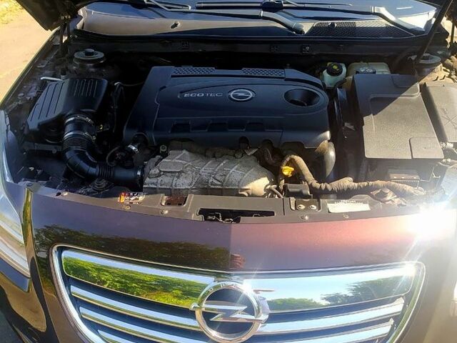 Опель Инсигния, объемом двигателя 2 л и пробегом 208 тыс. км за 8888 $, фото 3 на Automoto.ua