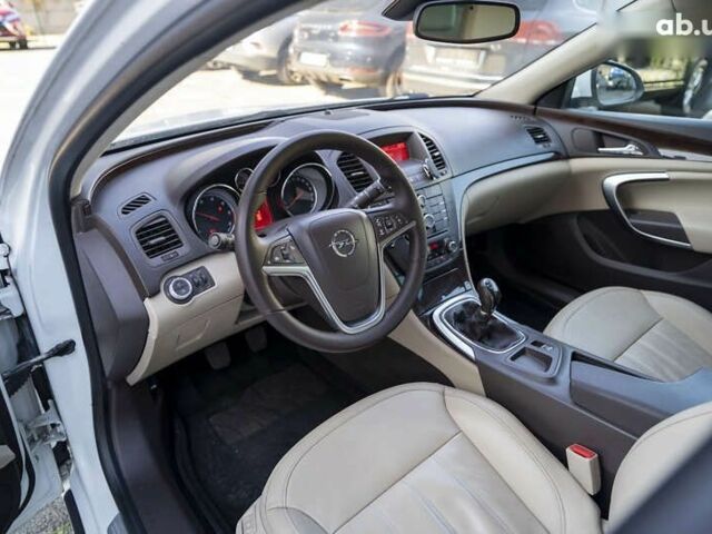 Опель Інсігнія, об'ємом двигуна 2 л та пробігом 239 тис. км за 9700 $, фото 12 на Automoto.ua