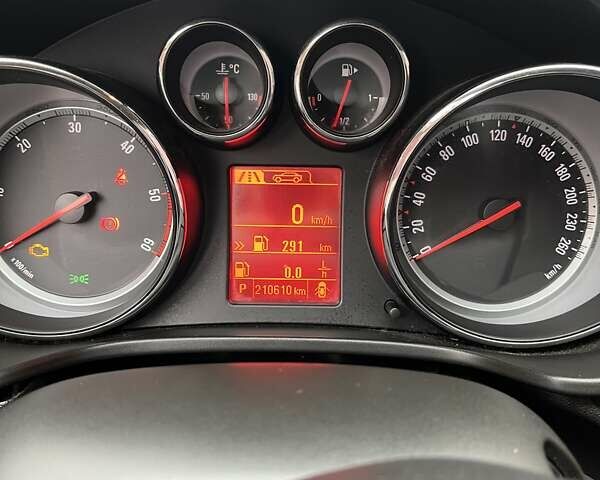 Опель Інсігнія, об'ємом двигуна 1.96 л та пробігом 210 тис. км за 8100 $, фото 24 на Automoto.ua