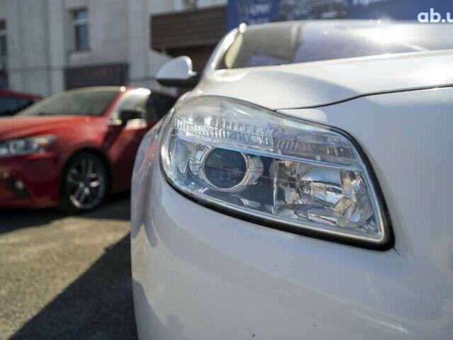 Опель Інсігнія, об'ємом двигуна 2 л та пробігом 239 тис. км за 9700 $, фото 6 на Automoto.ua