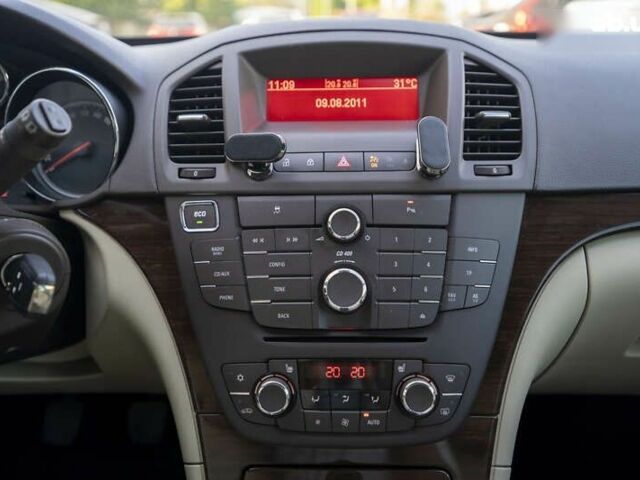 Опель Інсігнія, об'ємом двигуна 2 л та пробігом 239 тис. км за 9700 $, фото 19 на Automoto.ua