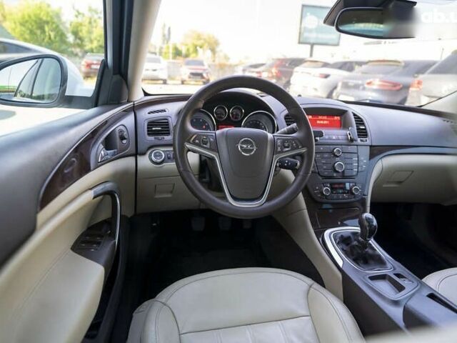 Опель Інсігнія, об'ємом двигуна 2 л та пробігом 239 тис. км за 8800 $, фото 14 на Automoto.ua