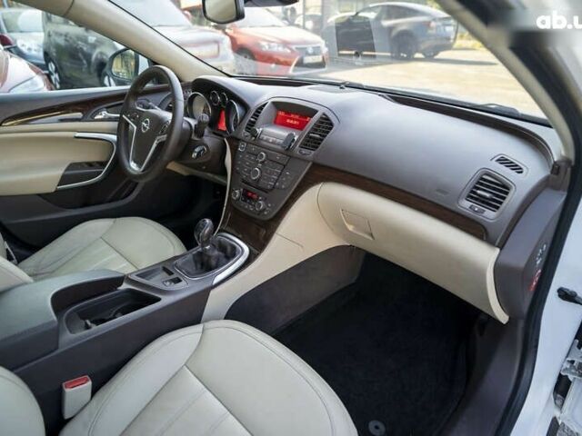 Опель Інсігнія, об'ємом двигуна 2 л та пробігом 239 тис. км за 9700 $, фото 27 на Automoto.ua