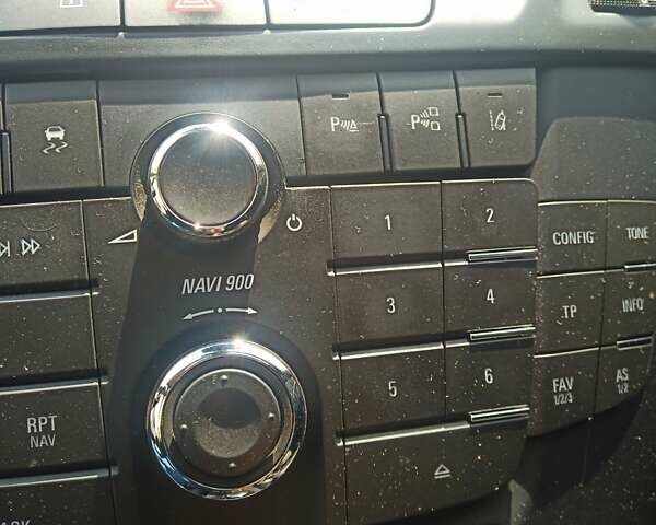 Опель Инсигния, объемом двигателя 1.96 л и пробегом 309 тыс. км за 10200 $, фото 9 на Automoto.ua