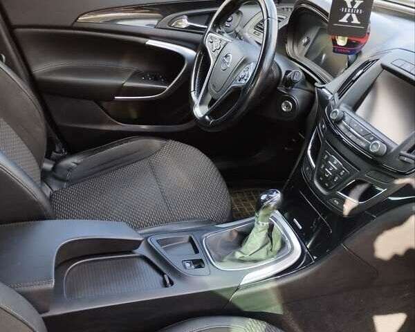 Опель Инсигния, объемом двигателя 1.96 л и пробегом 207 тыс. км за 10250 $, фото 15 на Automoto.ua