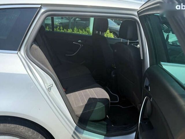 Опель Инсигния, объемом двигателя 2 л и пробегом 277 тыс. км за 9200 $, фото 11 на Automoto.ua