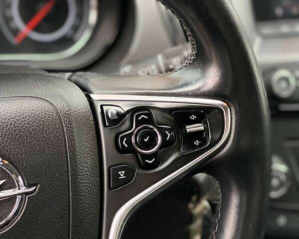 Опель Инсигния, объемом двигателя 2 л и пробегом 225 тыс. км за 10500 $, фото 25 на Automoto.ua