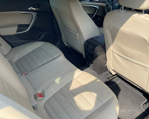 Опель Инсигния, объемом двигателя 1.96 л и пробегом 235 тыс. км за 12900 $, фото 13 на Automoto.ua