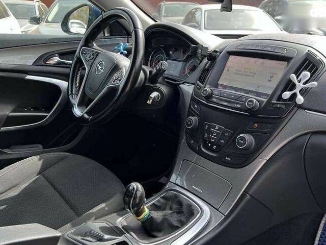 Опель Инсигния 2015 в Коломые на Automoto.ua Опель Инсигния, объемом двигателя 2 л и пробегом 253 тыс. км за 10300 $, фото 13 на Automoto.ua