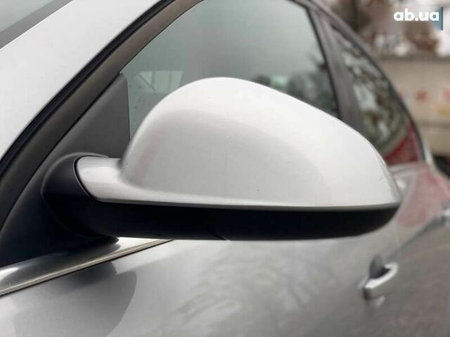 Опель Инсигния, объемом двигателя 2 л и пробегом 225 тыс. км за 10500 $, фото 16 на Automoto.ua