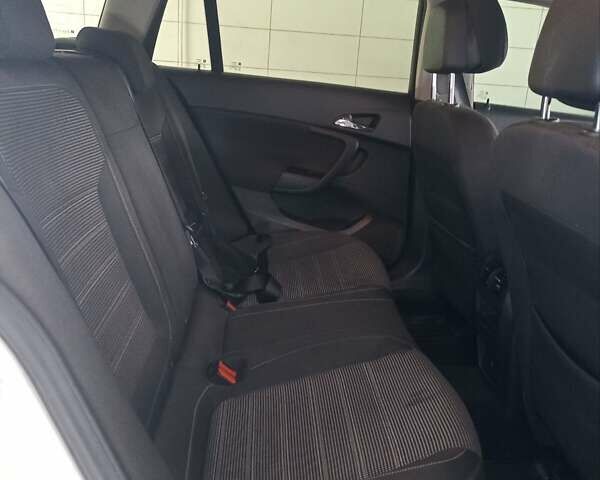 Опель Инсигния, объемом двигателя 1.6 л и пробегом 142 тыс. км за 12000 $, фото 14 на Automoto.ua