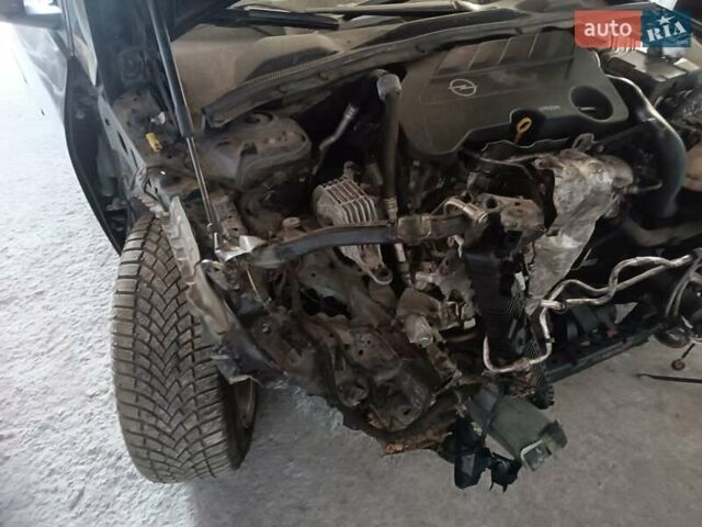 Опель Инсигния, объемом двигателя 2 л и пробегом 100 тыс. км за 3500 $, фото 9 на Automoto.ua
