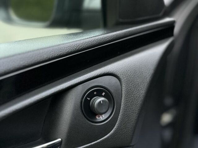 Сірий Опель Інсігнія, об'ємом двигуна 1.8 л та пробігом 234 тис. км за 7200 $, фото 17 на Automoto.ua