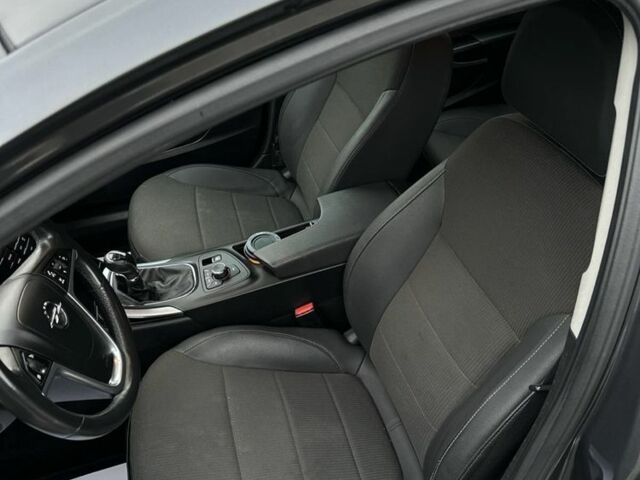 Сірий Опель Інсігнія, об'ємом двигуна 1.8 л та пробігом 234 тис. км за 7200 $, фото 10 на Automoto.ua