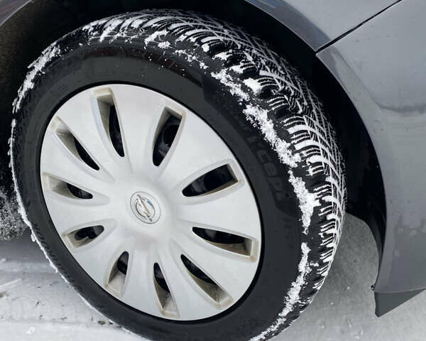 Сірий Опель Інсігнія, об'ємом двигуна 2 л та пробігом 196 тис. км за 7500 $, фото 4 на Automoto.ua