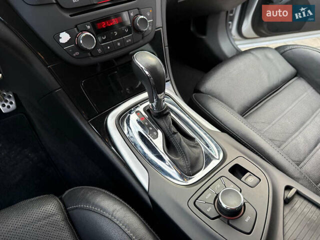 Сірий Опель Інсігнія, об'ємом двигуна 2 л та пробігом 219 тис. км за 7800 $, фото 34 на Automoto.ua