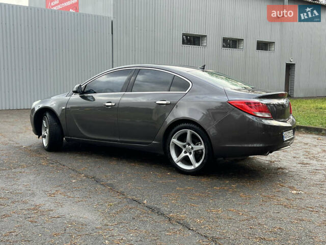 Сірий Опель Інсігнія, об'ємом двигуна 2.8 л та пробігом 180 тис. км за 6500 $, фото 2 на Automoto.ua