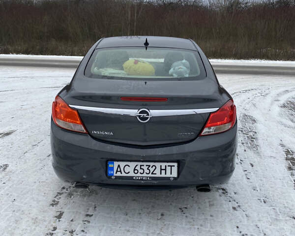 Сірий Опель Інсігнія, об'ємом двигуна 2 л та пробігом 196 тис. км за 7500 $, фото 5 на Automoto.ua