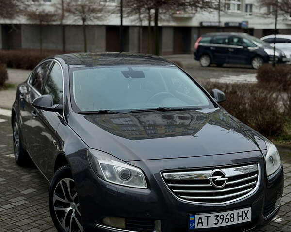 Сірий Опель Інсігнія, об'ємом двигуна 1.96 л та пробігом 265 тис. км за 7500 $, фото 3 на Automoto.ua