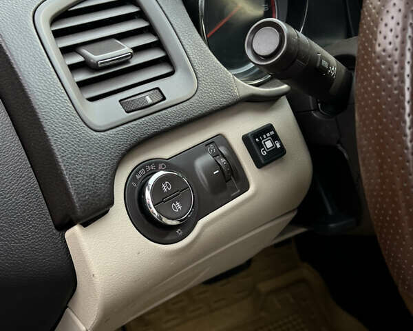 Сірий Опель Інсігнія, об'ємом двигуна 2.8 л та пробігом 180 тис. км за 6500 $, фото 13 на Automoto.ua