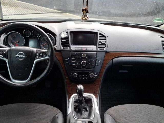 Сірий Опель Інсігнія, об'ємом двигуна 1.8 л та пробігом 349 тис. км за 5500 $, фото 3 на Automoto.ua