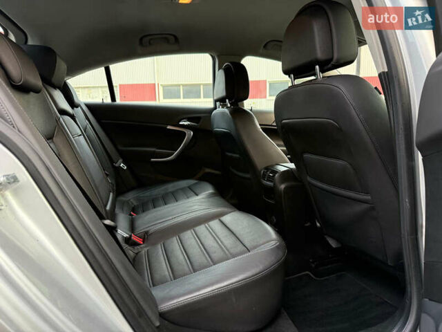 Сірий Опель Інсігнія, об'ємом двигуна 2 л та пробігом 219 тис. км за 7800 $, фото 18 на Automoto.ua