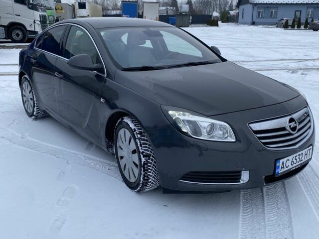 Серый Опель Инсигния, объемом двигателя 2 л и пробегом 196 тыс. км за 7450 $, фото 5 на Automoto.ua