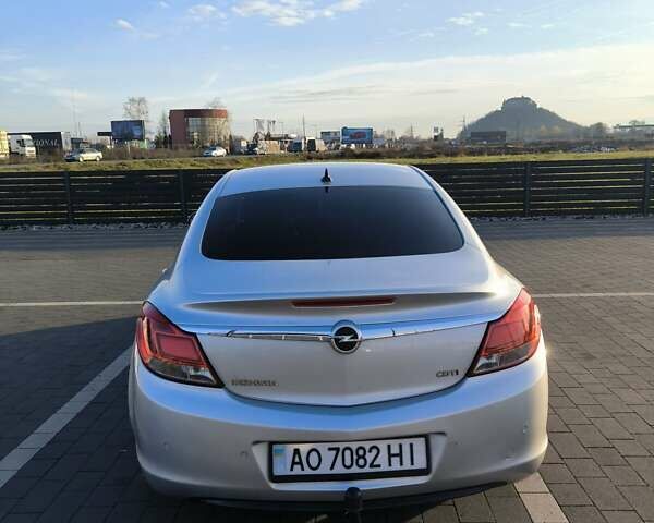 Серый Опель Инсигния, объемом двигателя 1.96 л и пробегом 350 тыс. км за 6300 $, фото 1 на Automoto.ua