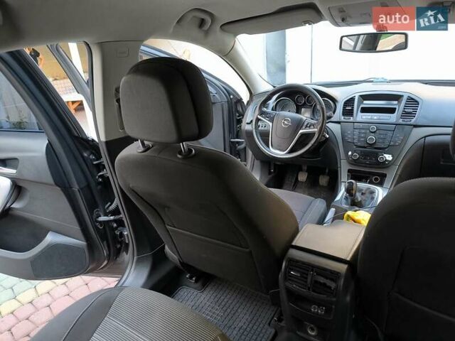 Серый Опель Инсигния, объемом двигателя 1.96 л и пробегом 250 тыс. км за 6000 $, фото 10 на Automoto.ua