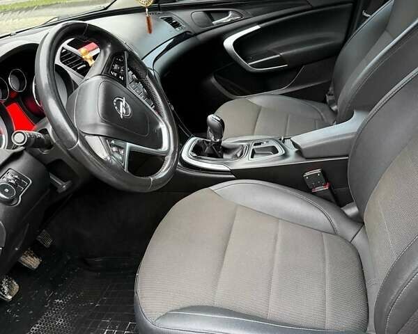 Серый Опель Инсигния, объемом двигателя 1.96 л и пробегом 277 тыс. км за 6500 $, фото 28 на Automoto.ua