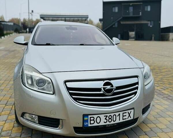 Опель Інсігнія 2009 у Чорткові на Automoto.ua Сірий Опель Інсігнія, об'ємом двигуна 2 л та пробігом 200 тис. км за 8800 $, фото 3 на Automoto.ua