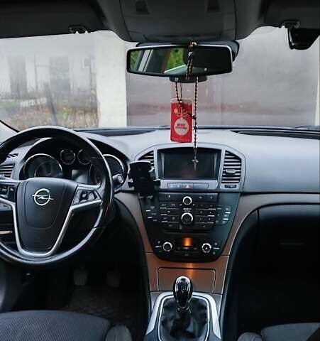 Серый Опель Инсигния, объемом двигателя 1.96 л и пробегом 313 тыс. км за 6700 $, фото 48 на Automoto.ua