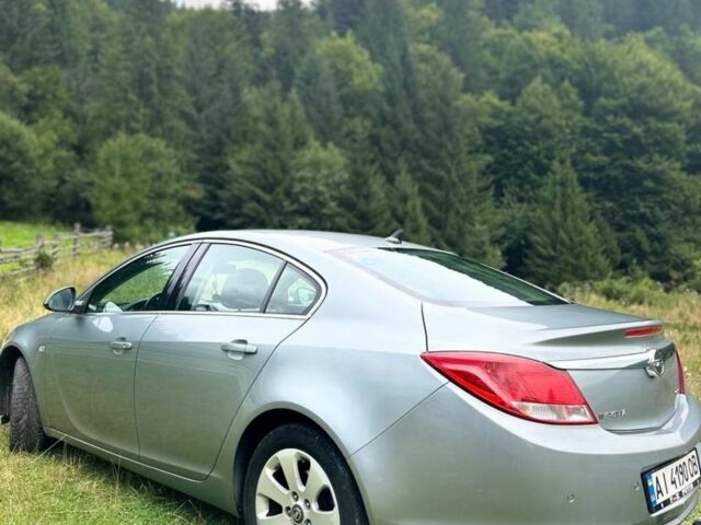 Сірий Опель Інсігнія, об'ємом двигуна 2 л та пробігом 200 тис. км за 6100 $, фото 3 на Automoto.ua